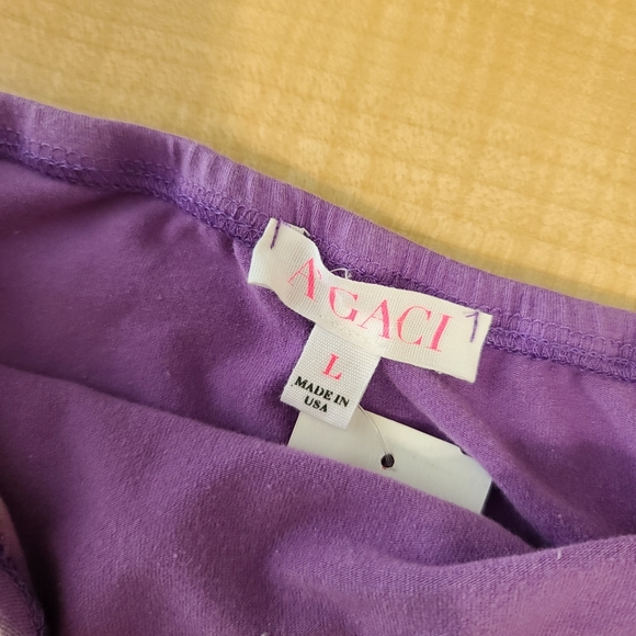 3/$12 or 5/$17🆕️ Rock-N-Roll Crop Top - Picture 3 of 3